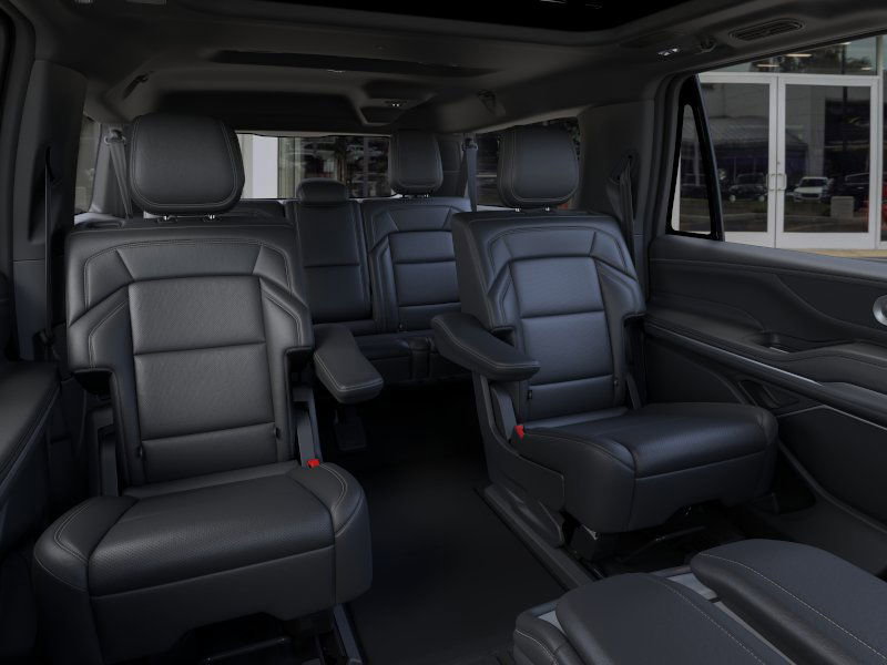 New 2025 Lincoln Navigator L Reserve w/ Jet Appearance Package image 11