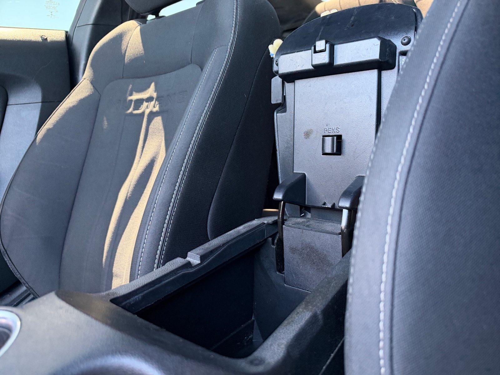 Used 2020 Ford Mustang Coupe RWD image 15