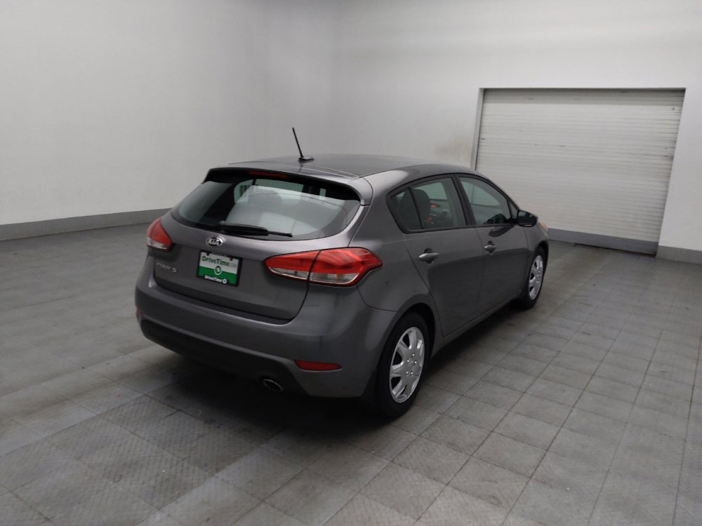 Used 2016 Kia Forte LX image 9