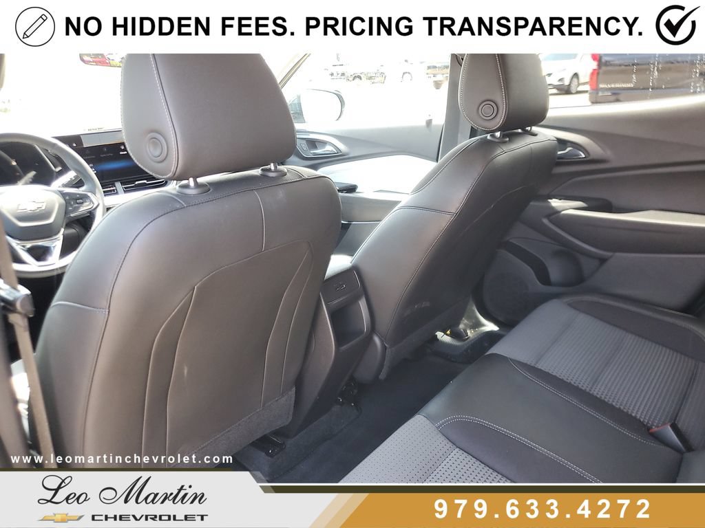 Used 2025 Chevrolet Trax LT w/ Driver Confidence Package FWD image 10