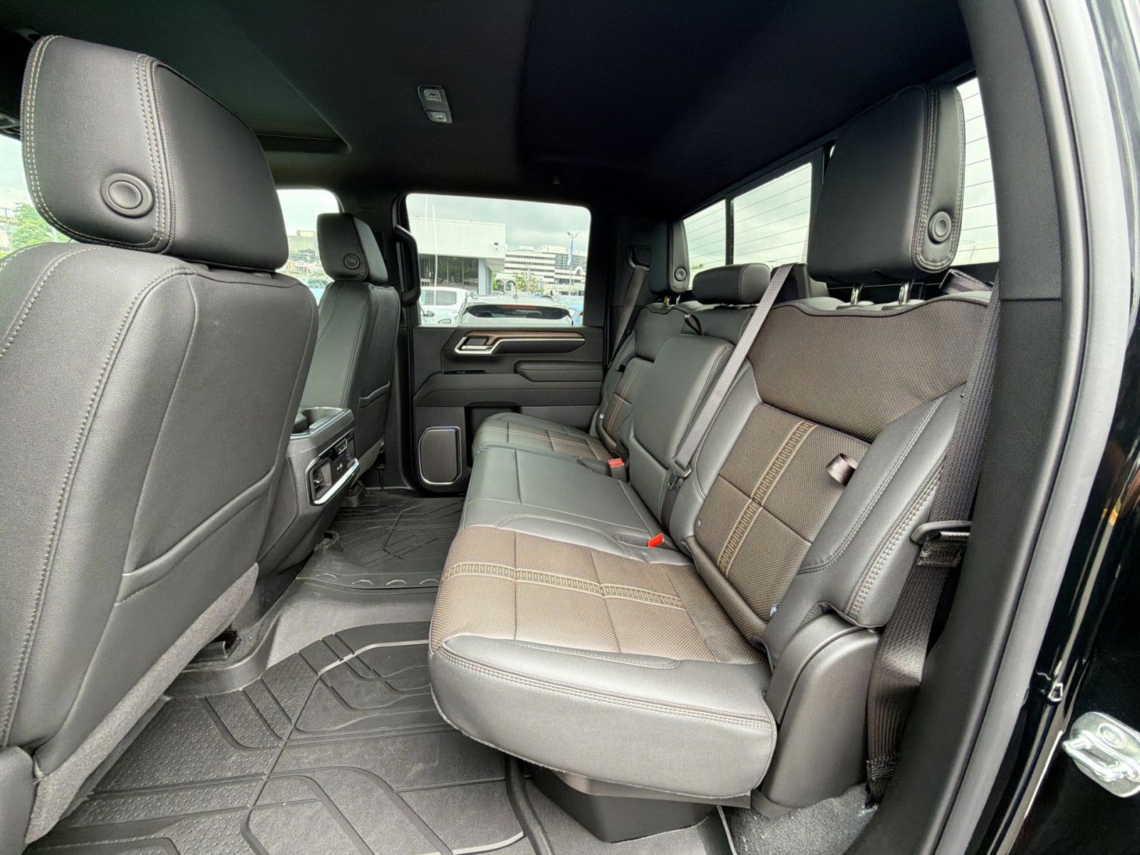 New 2026 Chevrolet Silverado 3500 High Country w/ Technology Package AWD/4WD image 25