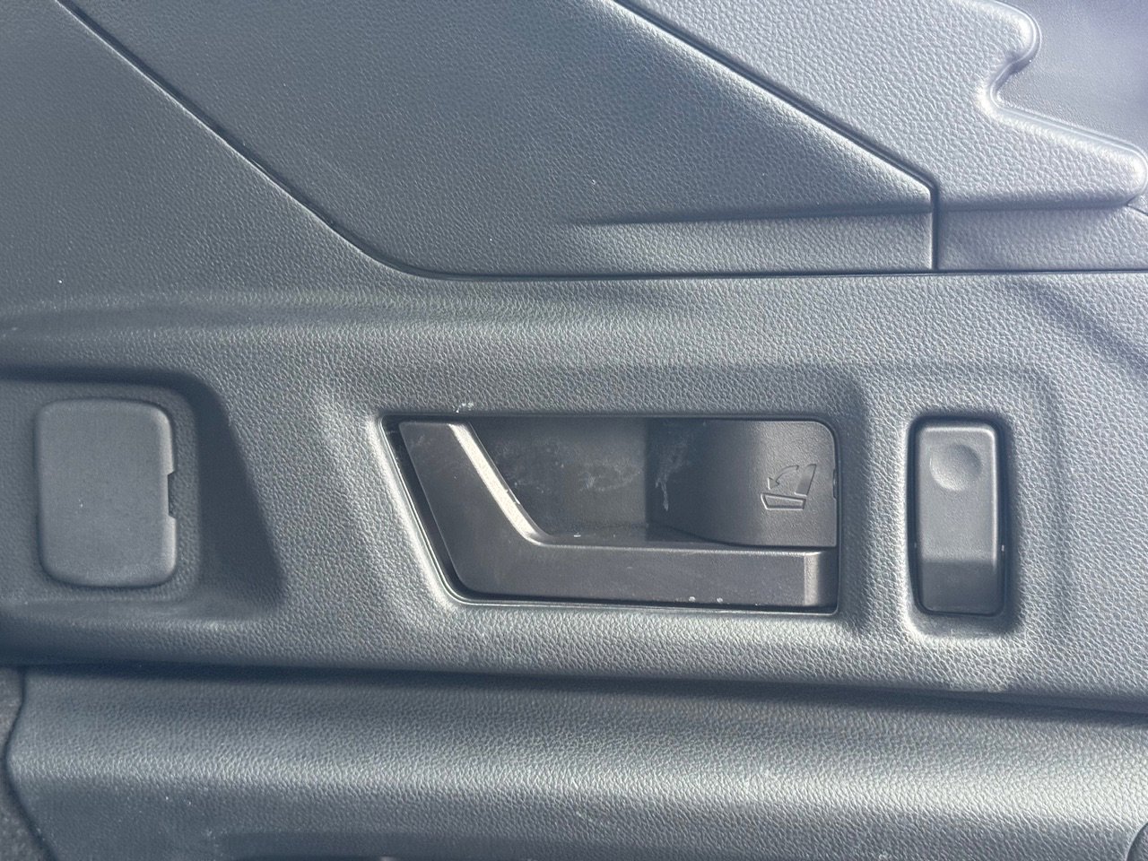 Used 2023 Subaru Outback Limited image 49