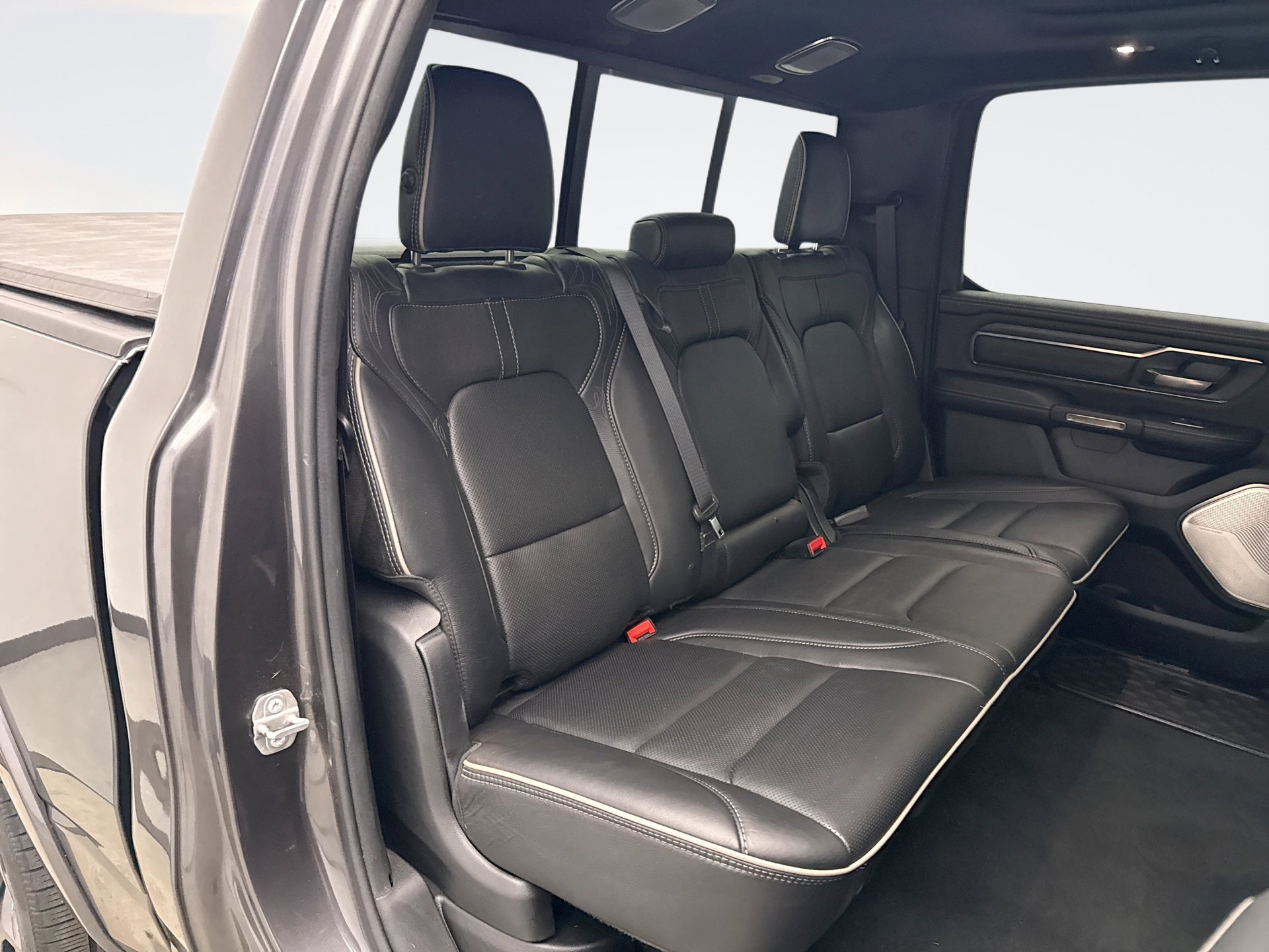 Used 2021 RAM 1500 Limited w/ Night Edition image 19