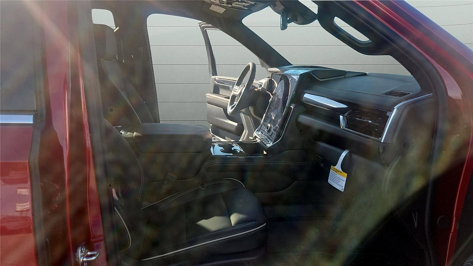 New 2026 GMC Yukon Elevation w/ LPO, Floor Liner Package AWD/4WD image 18