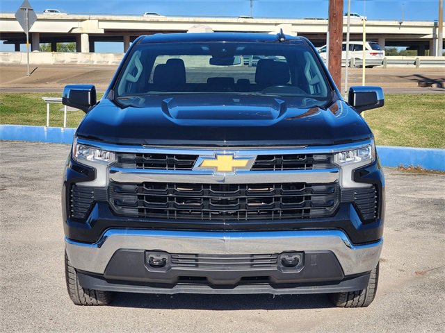Used 2024 Chevrolet Silverado 1500 LT image 2