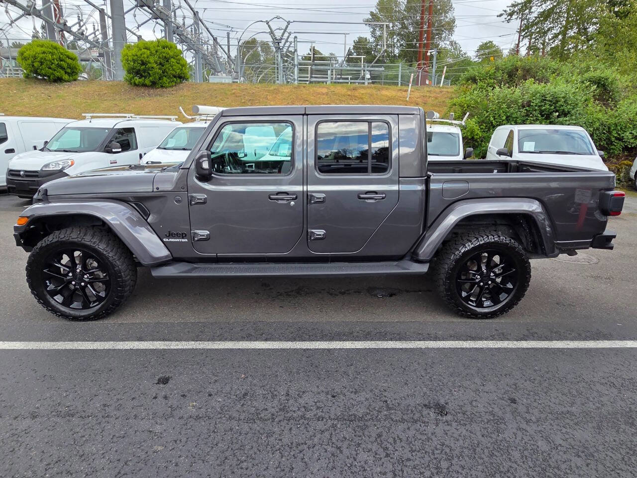 Used 2021 Jeep Gladiator High Altitude AWD/4WD image 4