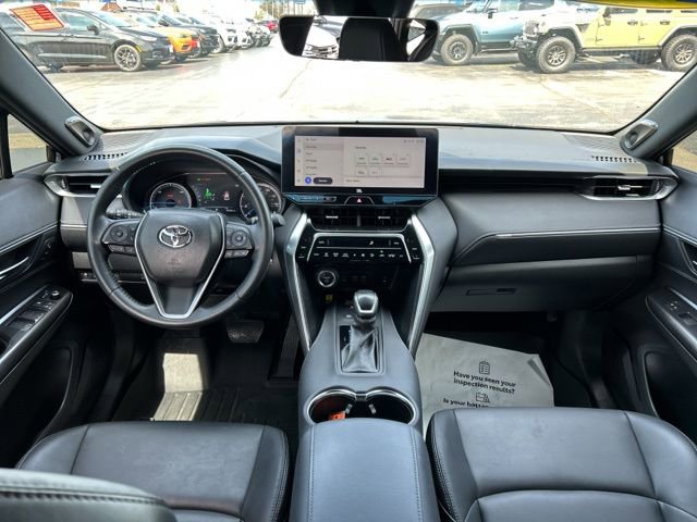 Used 2023 Toyota Venza XLE image 26