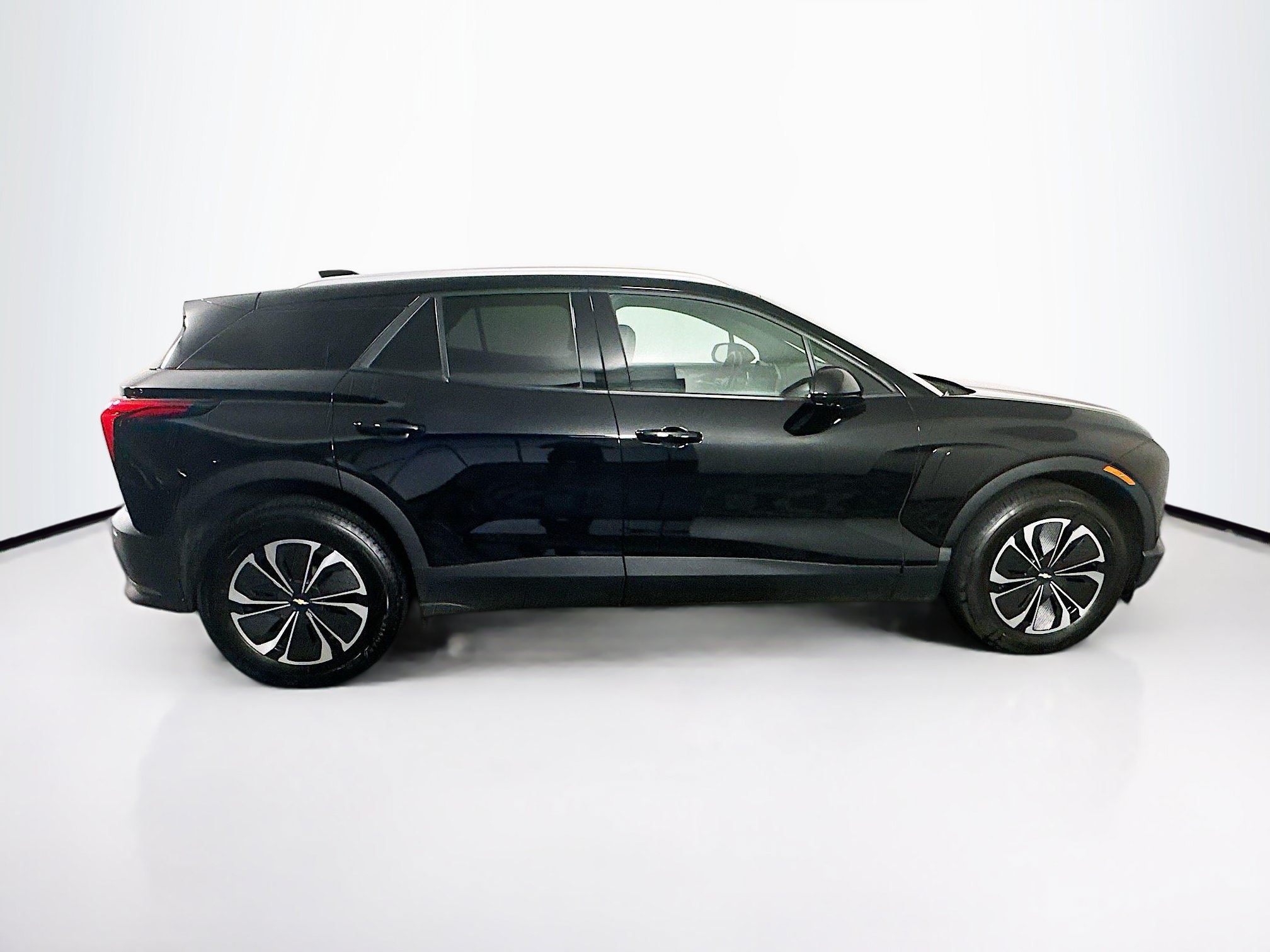 Used 2024 Chevrolet Blazer EV LT AWD/4WD image 10