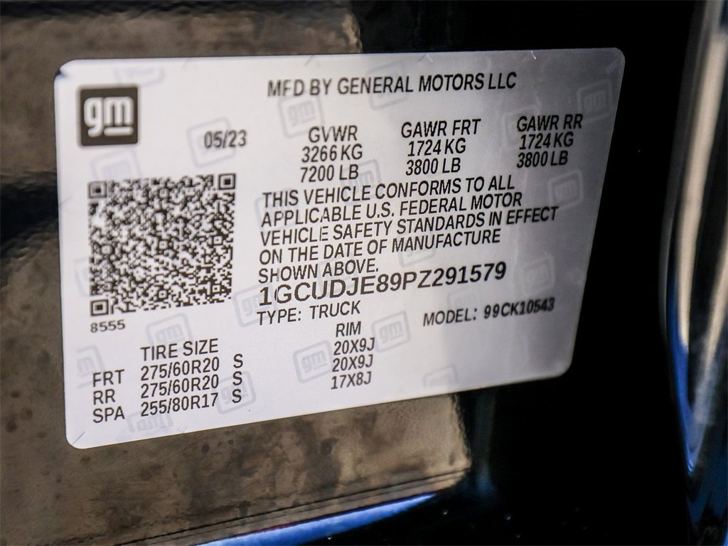 Used 2023 Chevrolet Silverado 1500 High Country w/ Technology Package image 38