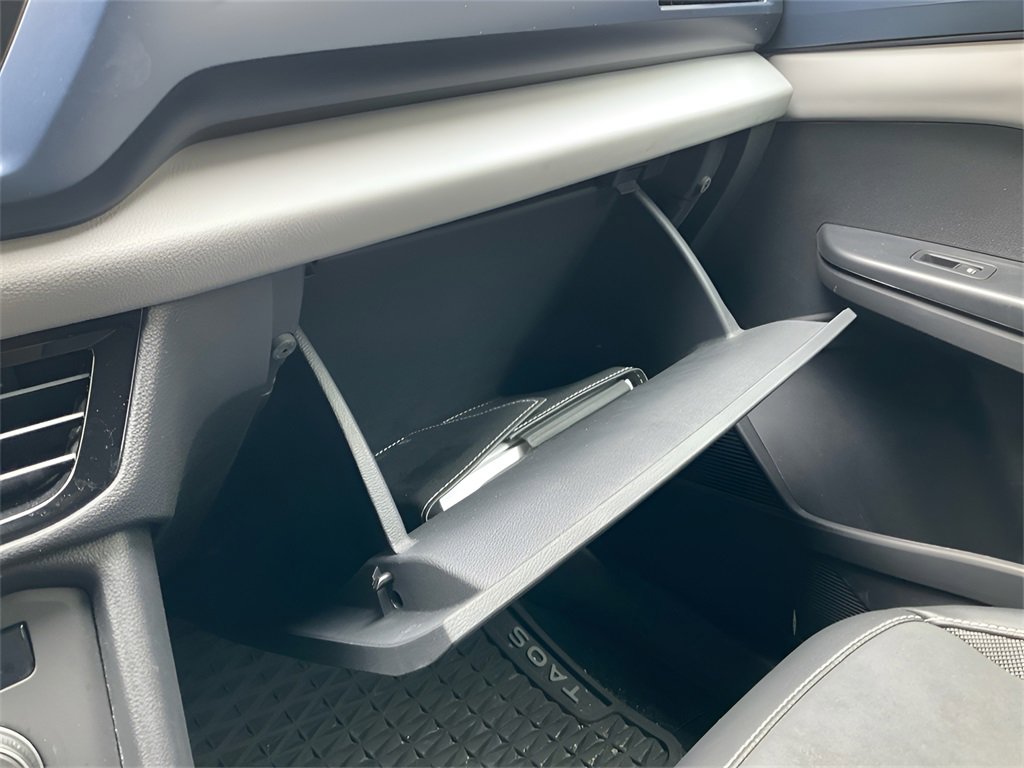 Used 2022 Volkswagen Taos SE image 28