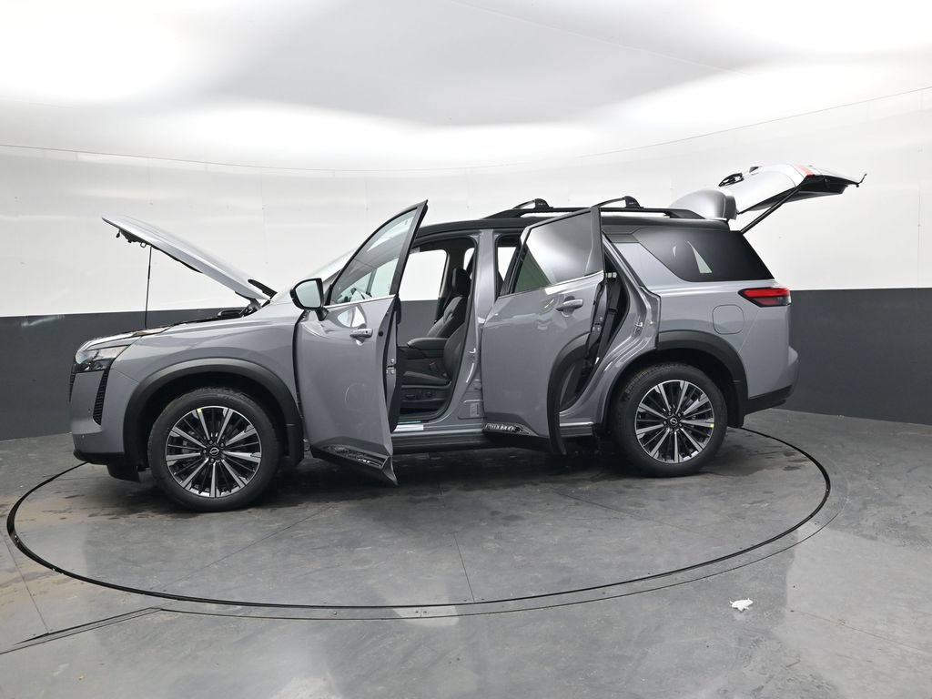New 2026 Nissan Pathfinder Platinum FWD image 44