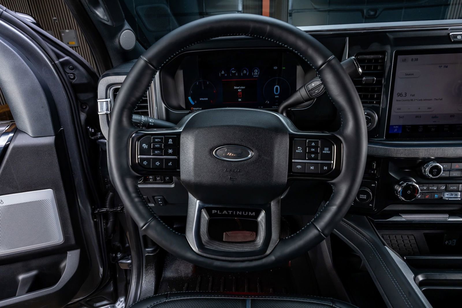 Used 2025 Ford F250 Platinum AWD/4WD image 18