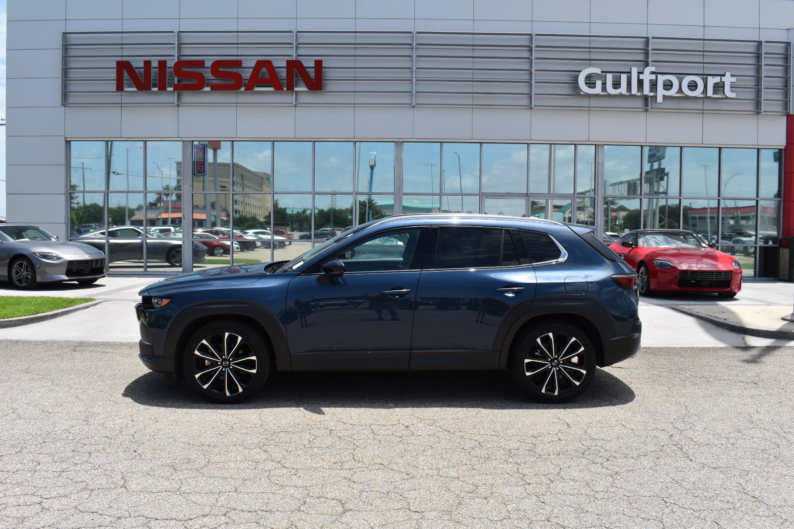 Used 2023 MAZDA CX-50 AWD 2.5 Turbo w/ Premium Pkg image 3