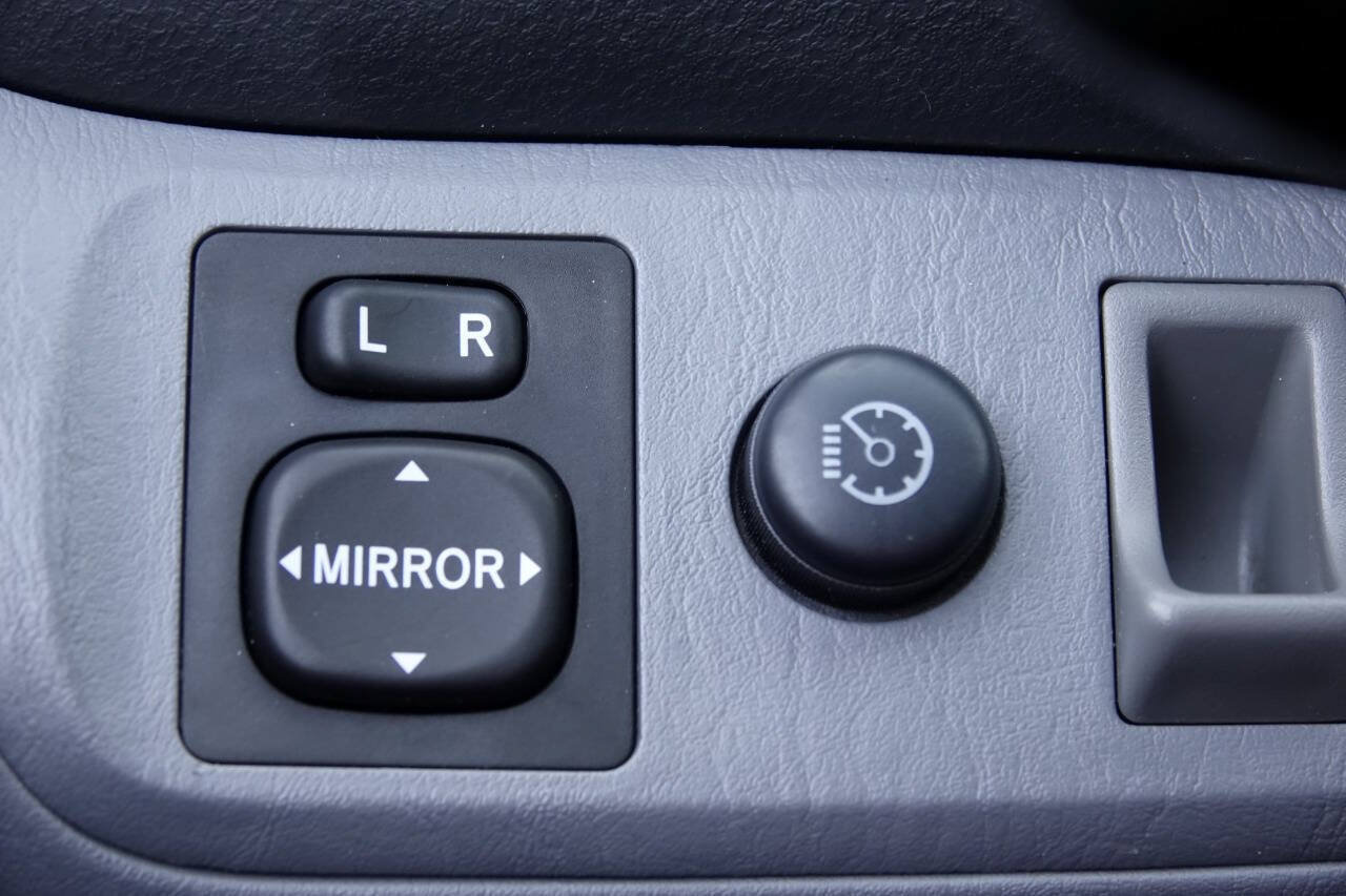 Used 2003 Toyota RAV4 4WD image 84