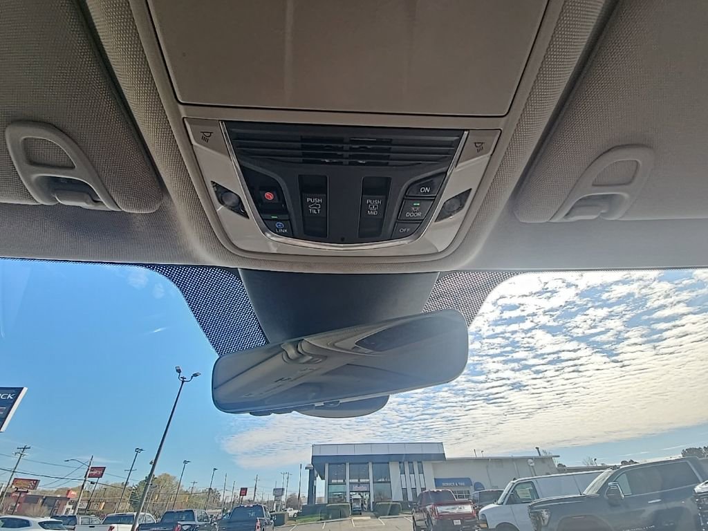 Used 2023 Acura MDX SH-AWD w/ Technology Package image 20