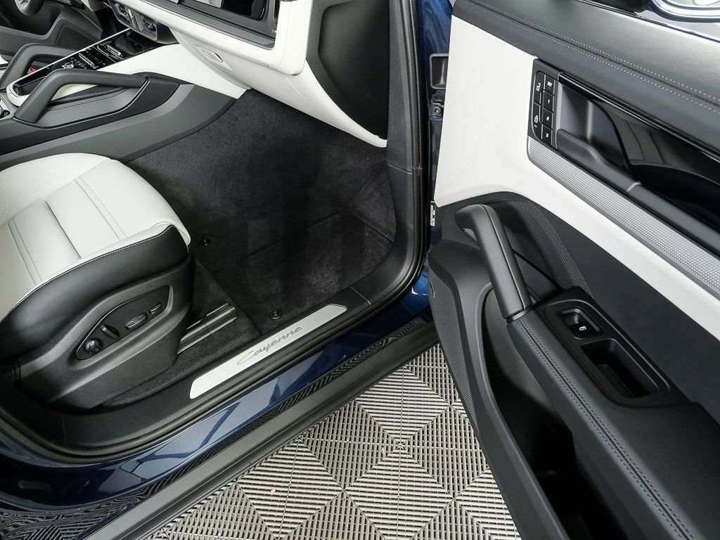 New 2026 Porsche Cayenne E-Hybrid image 27