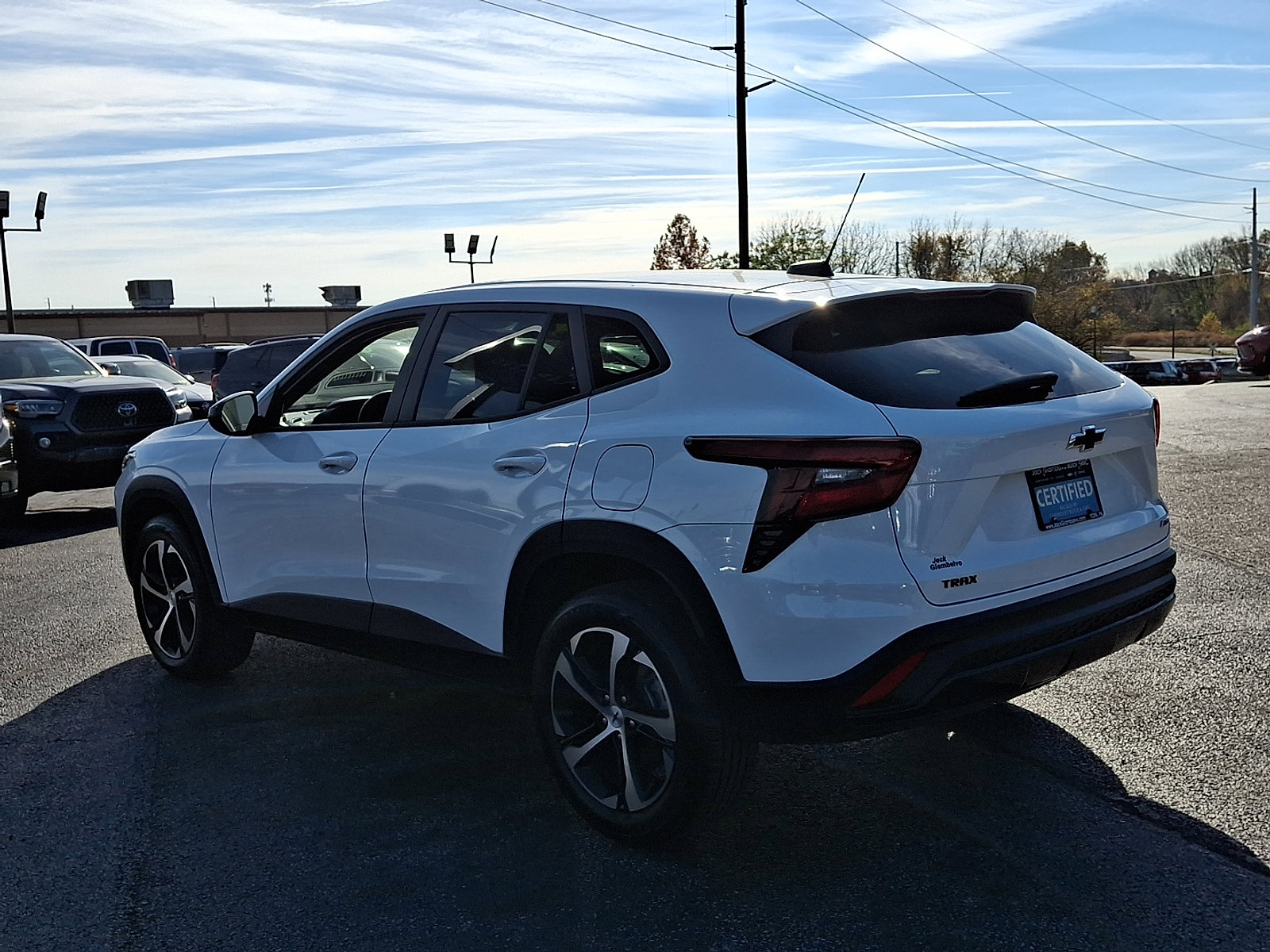 Certified 2025 Chevrolet Trax RS w/ Sunroof Package image 5