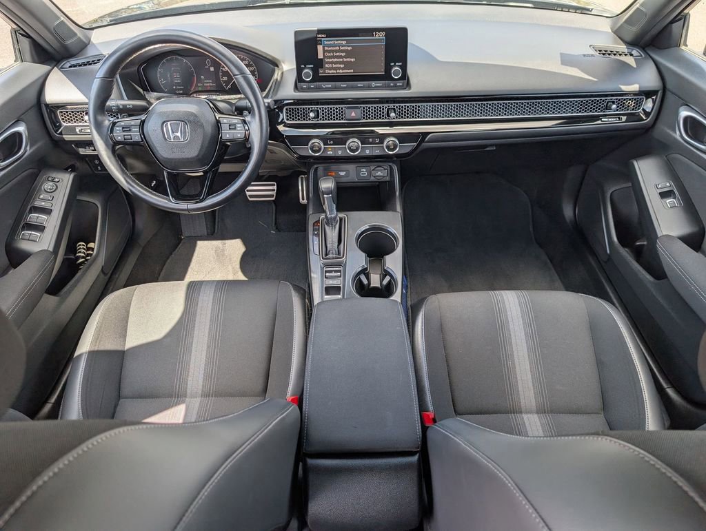 Used 2023 Honda Civic Sport image 15