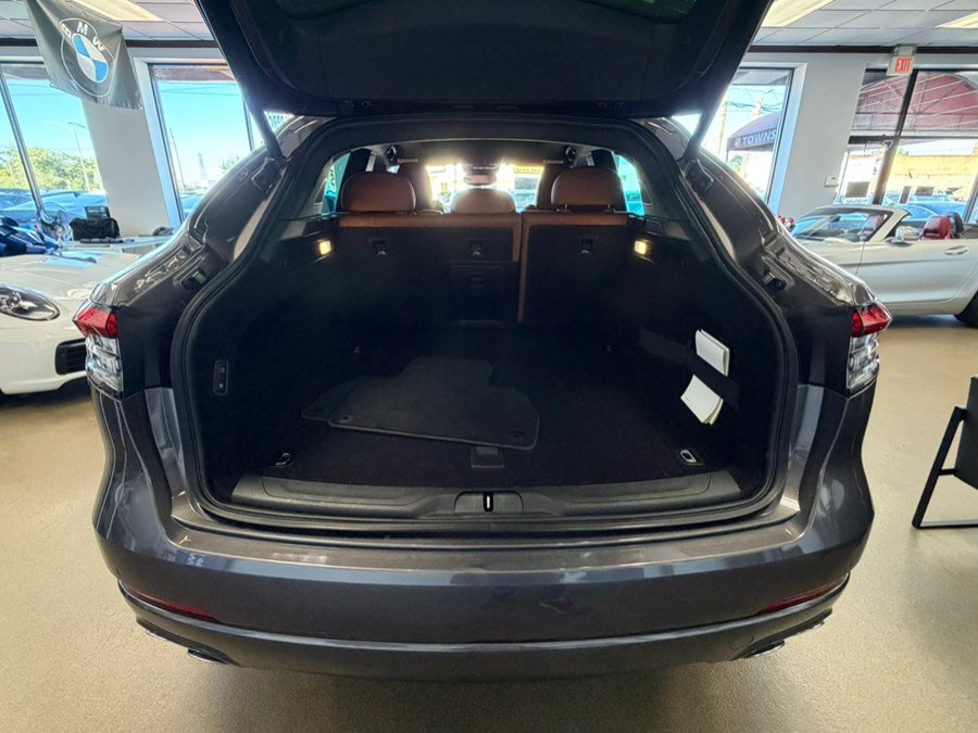 Used 2023 Maserati Levante GT AWD/4WD image 21
