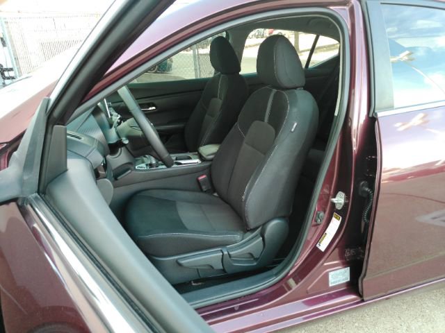 Used 2020 Nissan Sentra SV FWD image 13