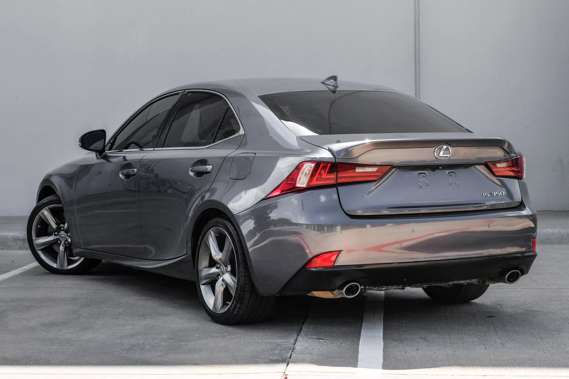 Used 2015 Lexus IS 350 w/ Navigation System Package RWD image 6