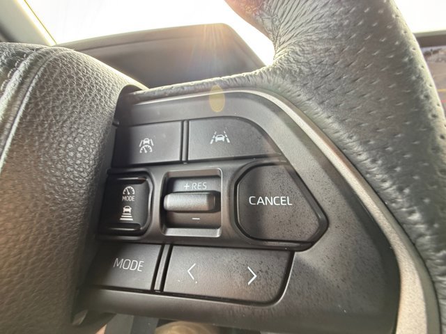 Used 2025 Toyota Tacoma TRD Off-Road image 28