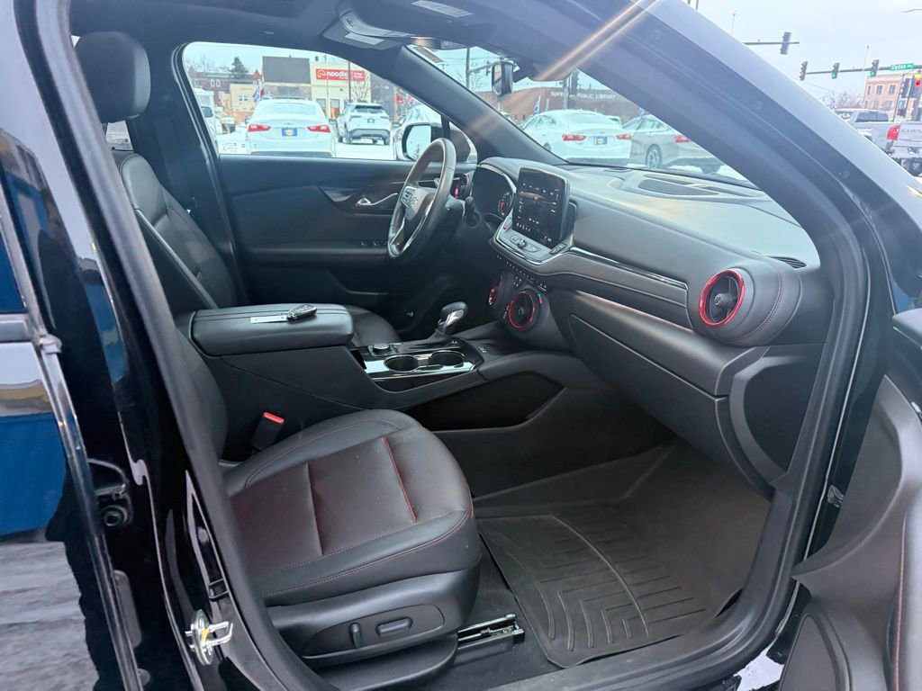 Used 2023 Chevrolet Blazer RS w/ Enhanced Convenience Package image 36