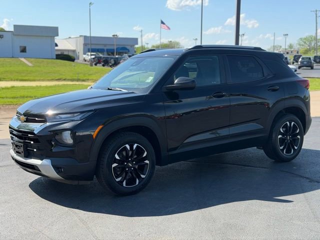 Used 2021 Chevrolet TrailBlazer LT w/ Convenience Package image 3