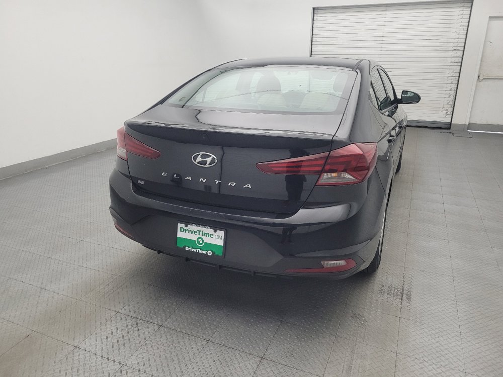 Used 2020 Hyundai Elantra SE FWD image 7