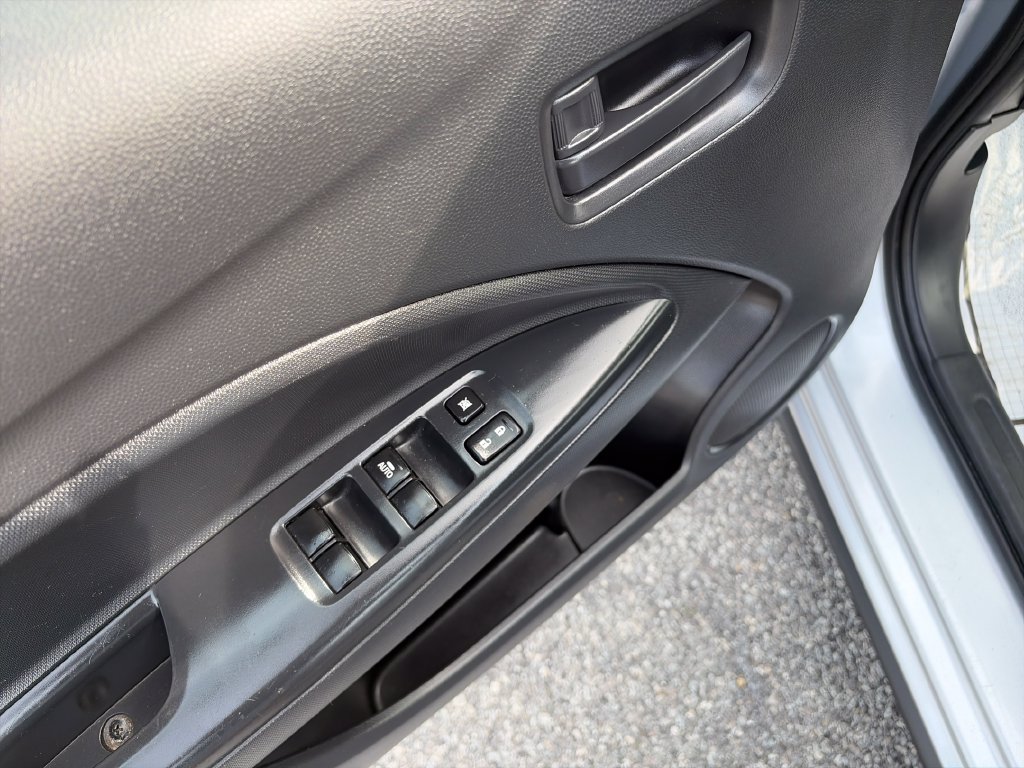 Used 2024 Mitsubishi Mirage ES FWD image 11