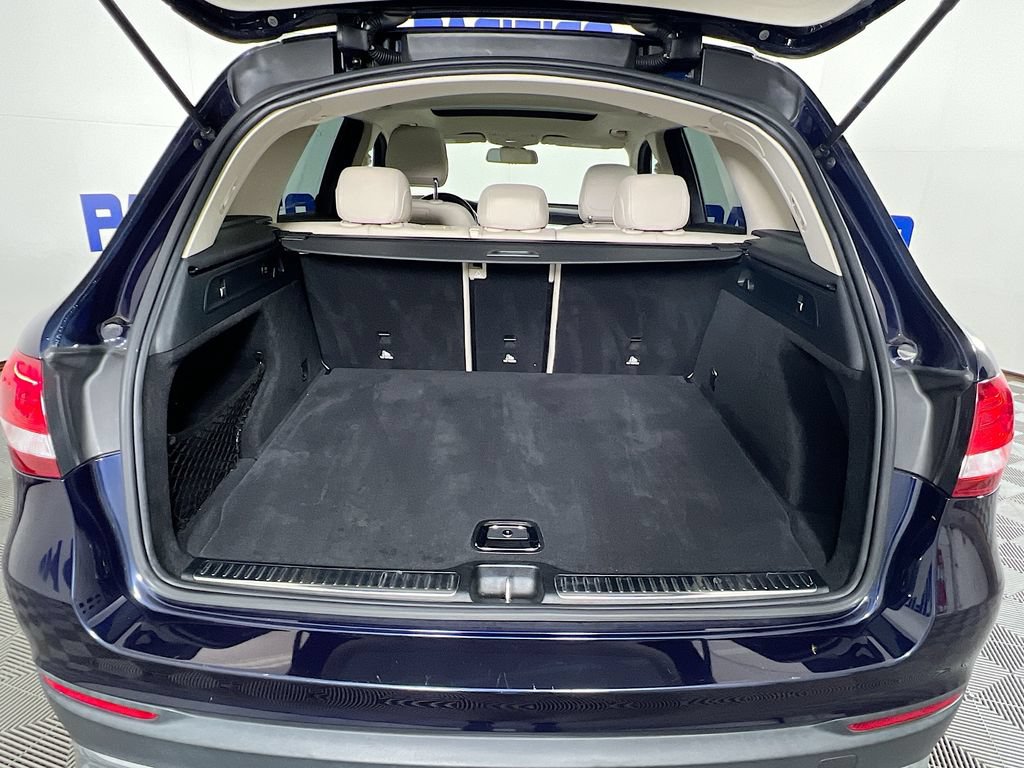 Used 2018 Mercedes-Benz GLC 300 4MATIC image 26