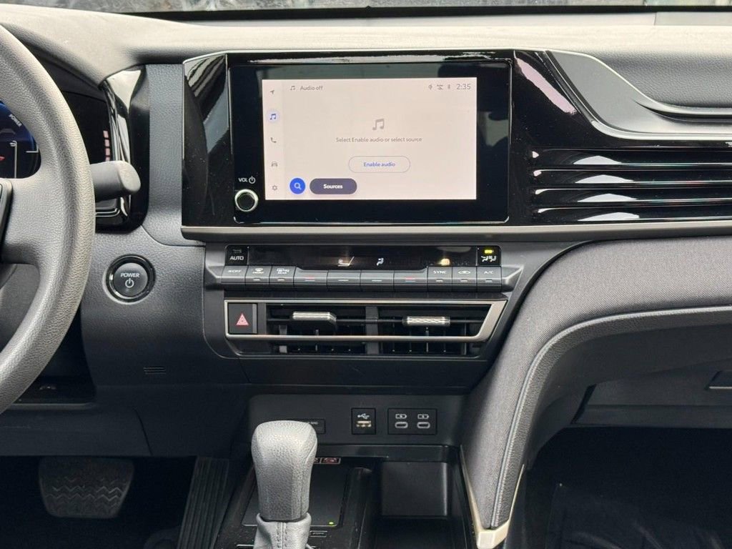 Used 2025 Toyota Camry LE image 13