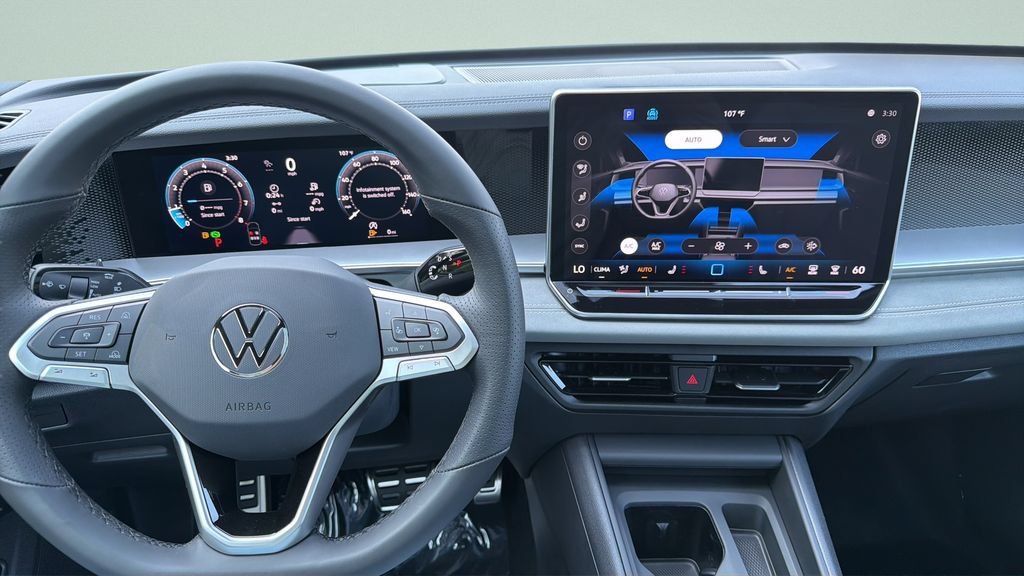 New 2026 Volkswagen Tiguan SE R-Line FWD image 25