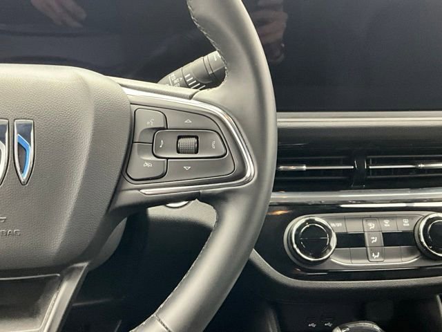 Used 2025 Buick Envista Sport Touring FWD image 18