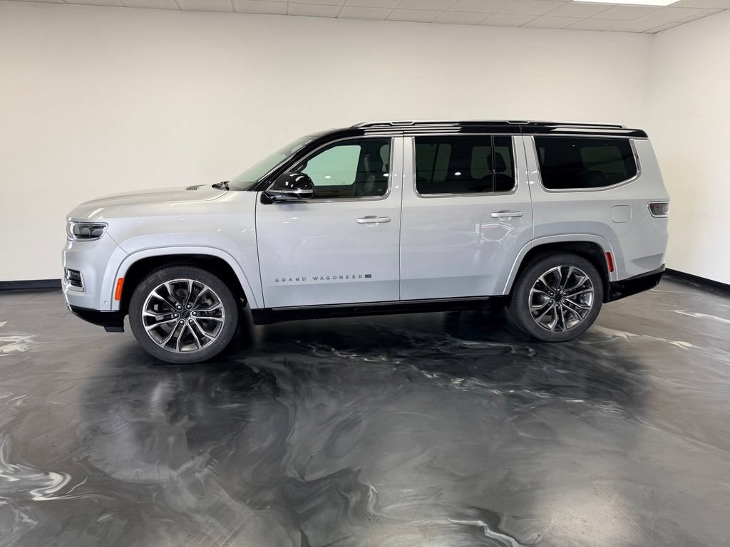 Used 2025 Jeep Grand Wagoneer Series III w/ Rear-Seat Entertainment Group AWD/4WD image 25