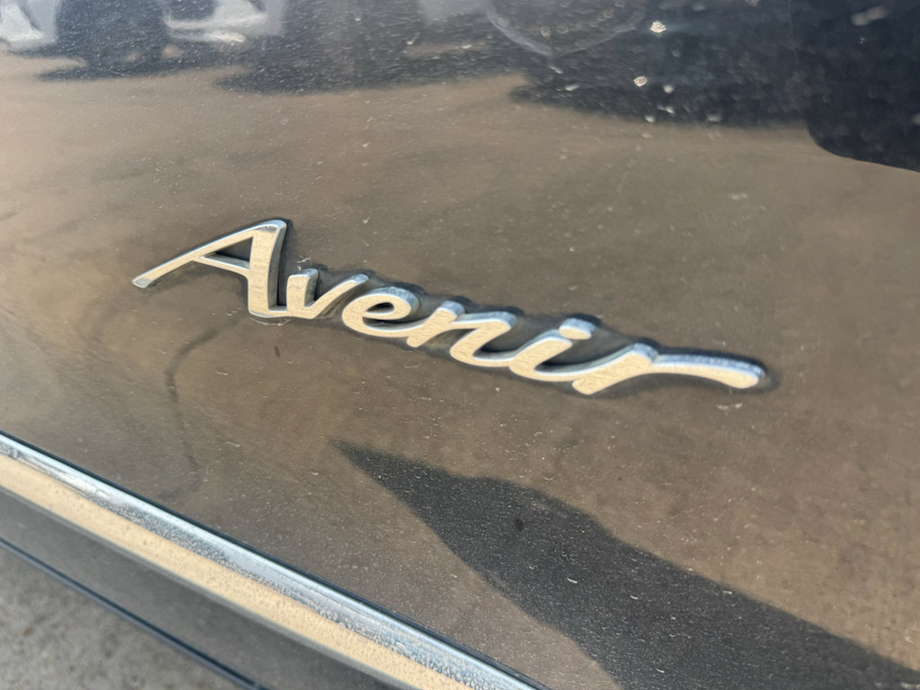 Used 2022 Buick Enclave Avenir w/ Avenir Technology Package FWD image 13