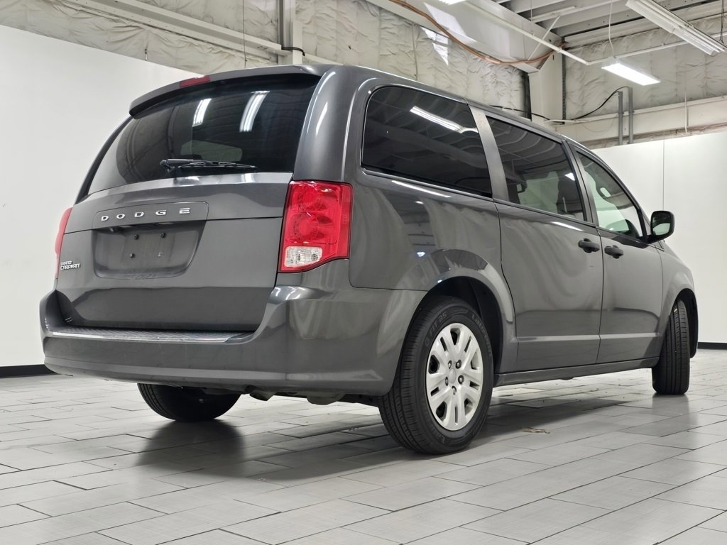 Used 2019 Dodge Grand Caravan SE w/ UConnect Hands-Free Group image 15