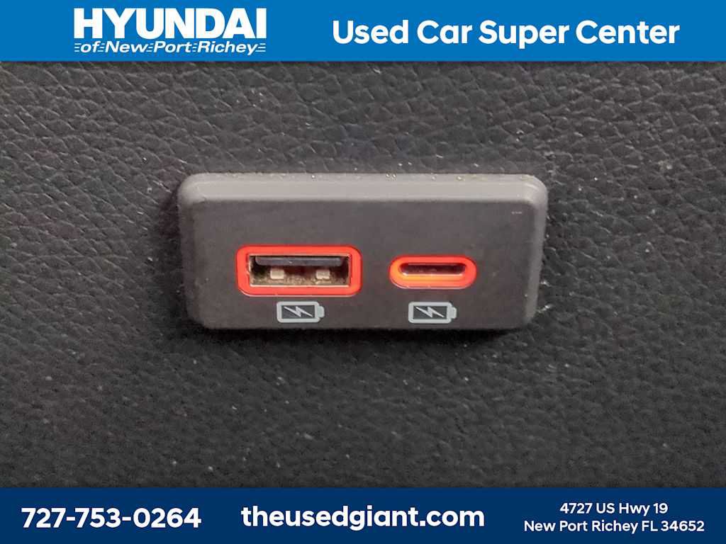 Used 2019 Nissan Sentra SL FWD image 14