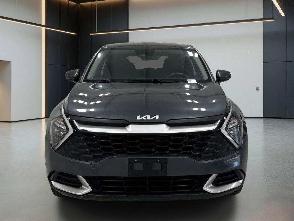 Used 2023 Kia Sportage LX image 4