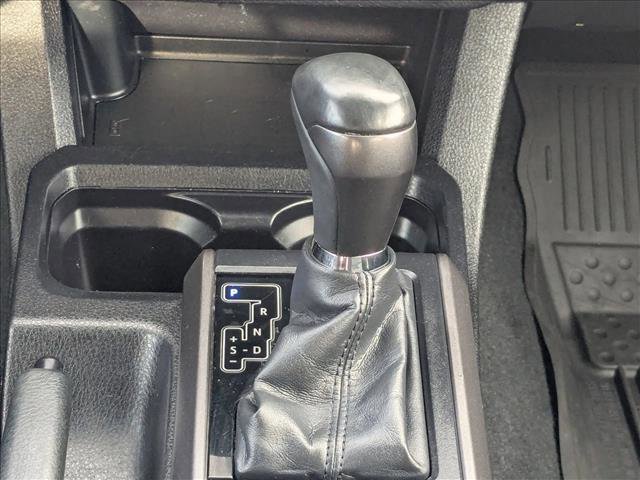 Used 2022 Toyota Tacoma TRD Sport w/ Technology Package image 11