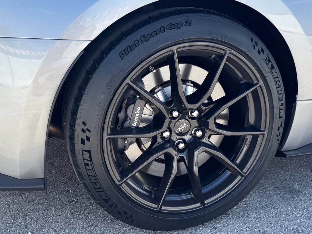 Used 2020 Ford Mustang Shelby GT350 w/ Technology Package RWD image 23