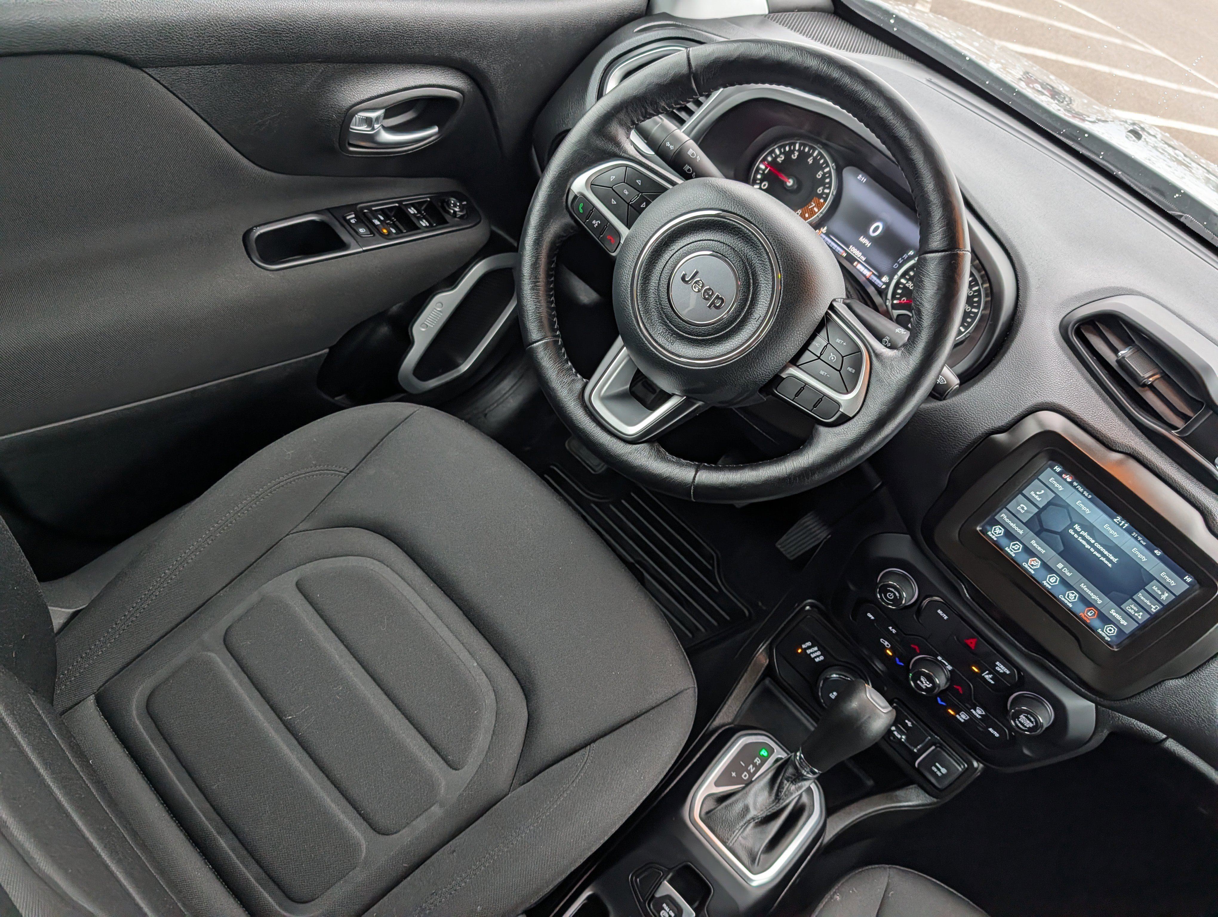 Used 2021 Jeep Renegade Latitude w/ Convenience Group image 9