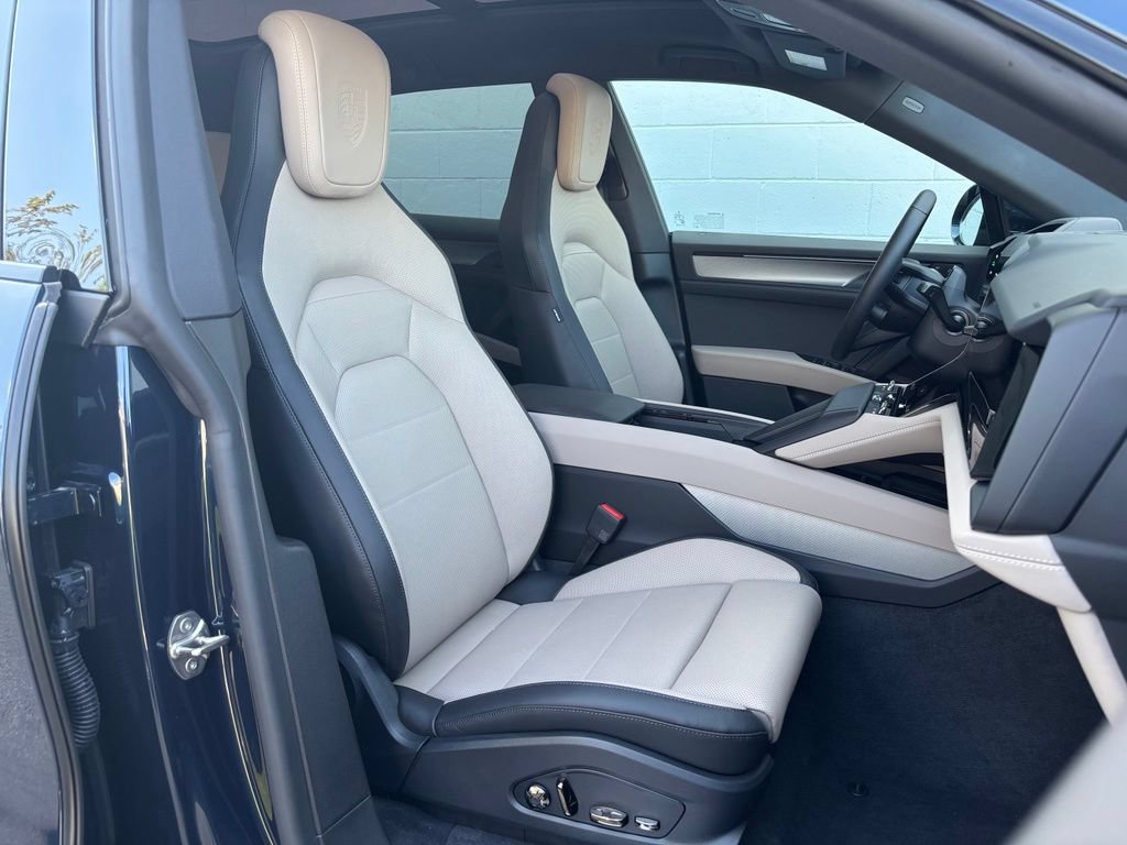 New 2026 Porsche Cayenne Electric AWD/4WD image 19