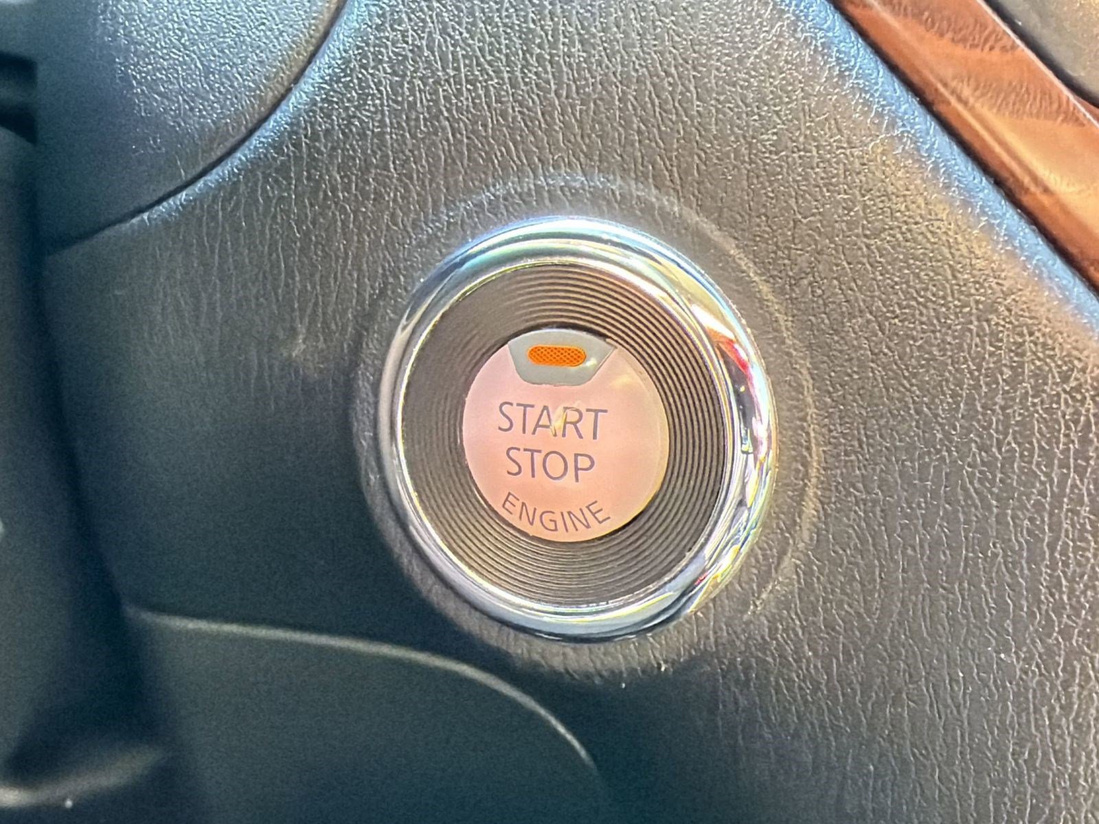 Used 2017 Nissan Pathfinder Platinum w/ Family Entertainment Package image 25