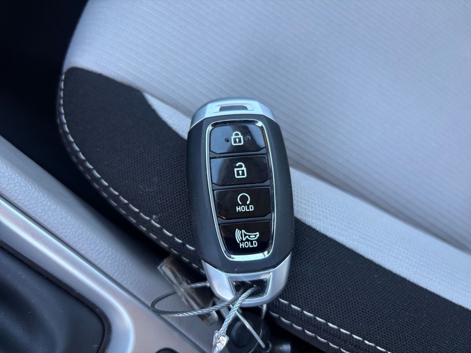 Used 2025 Hyundai Venue SEL image 21
