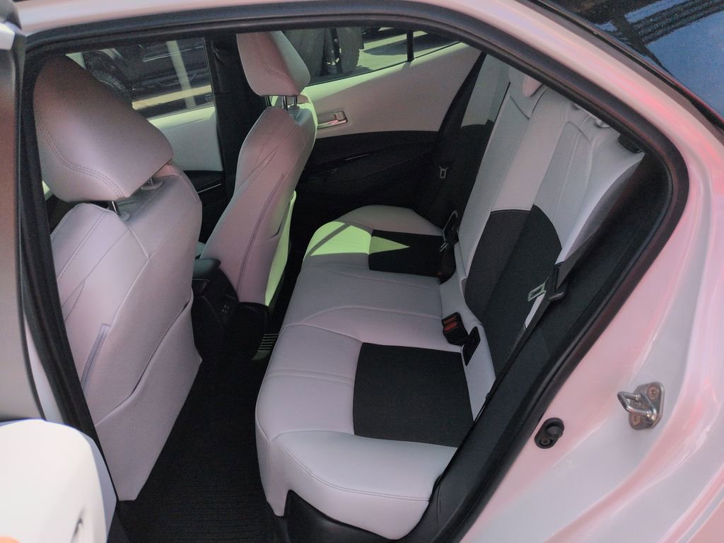 Certified 2025 Toyota Corolla XSE image 25