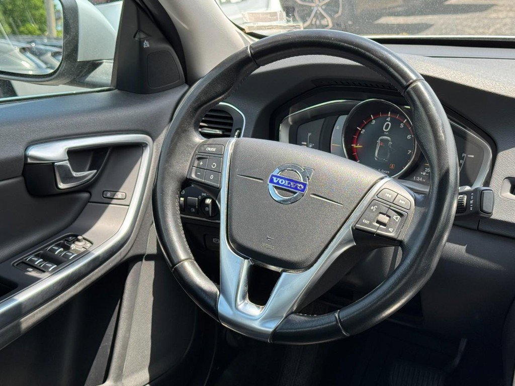 Used 2017 Volvo S60 T5 Inscription AWD/4WD image 14