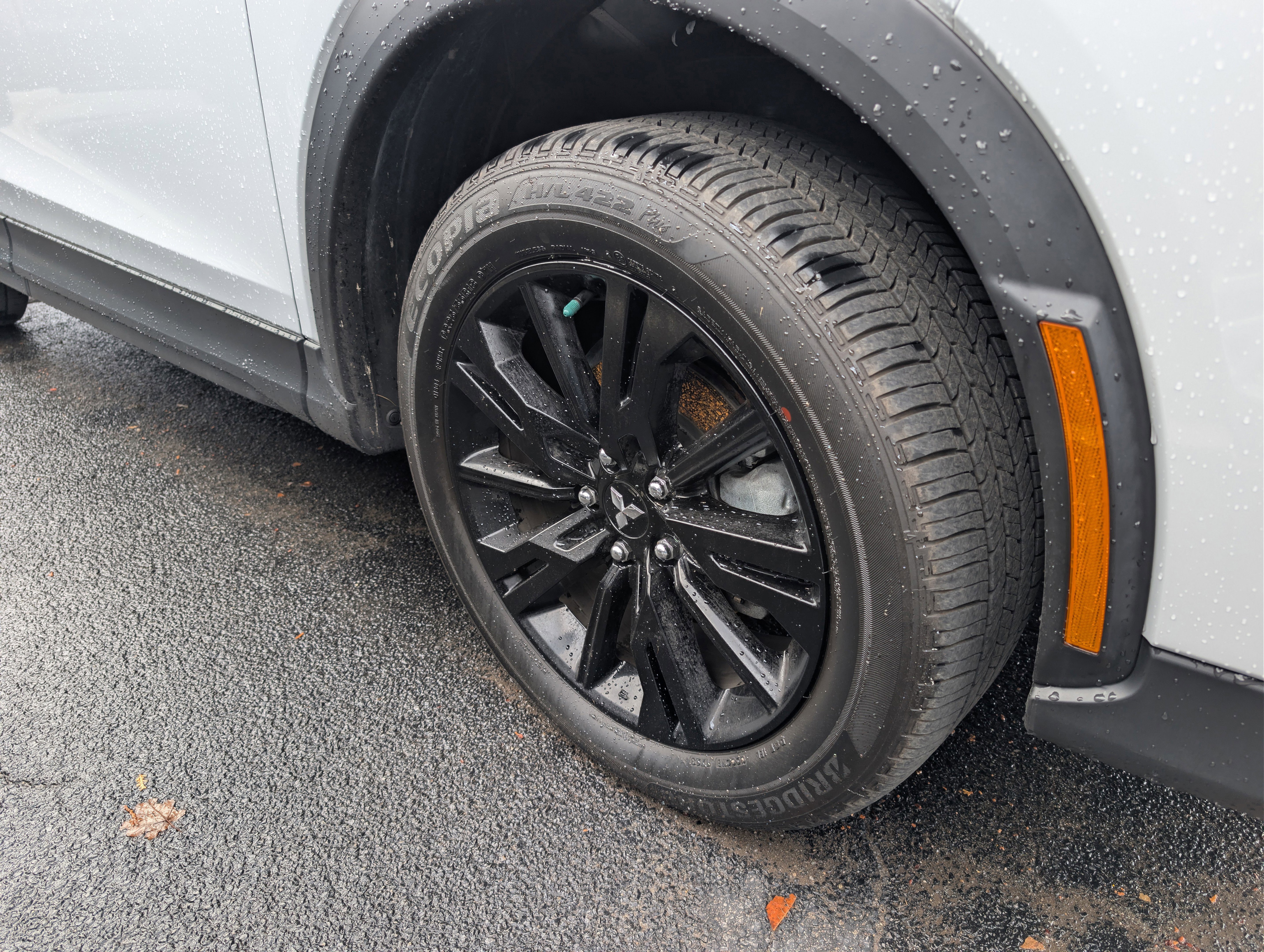 Used 2024 Mitsubishi Eclipse Cross LE image 9