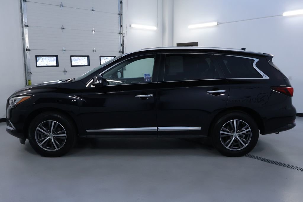 Used 2019 INFINITI QX60 Luxe w/ Essential Package image 4