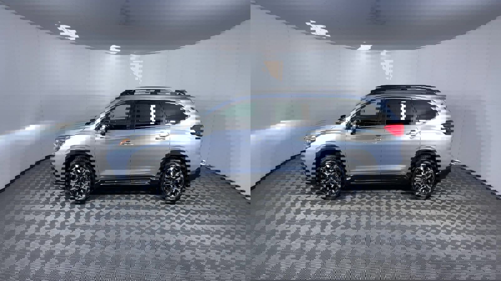 Used 2023 Subaru Ascent Limited w/ Technology Package image 5